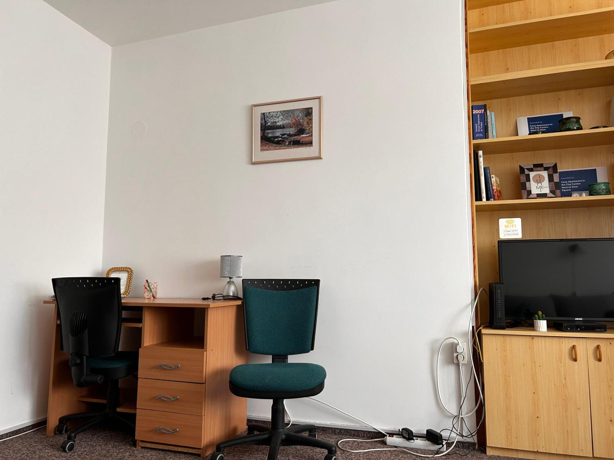 Cozy Apartment In The City Centre Next To Dom Square سيغيد المظهر الخارجي الصورة